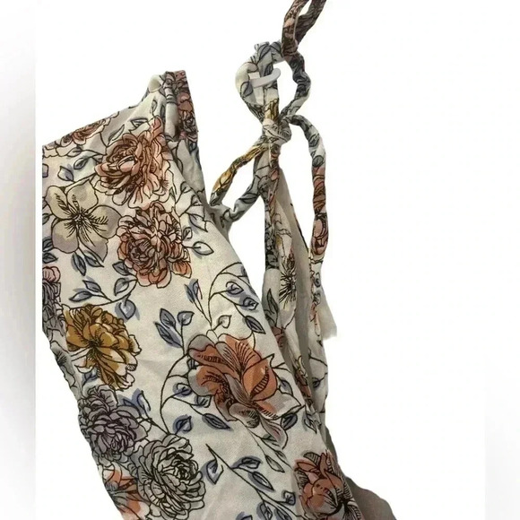 BLACK tape floral wrap summer dress with one tie sleeve - Picture 4 of 5